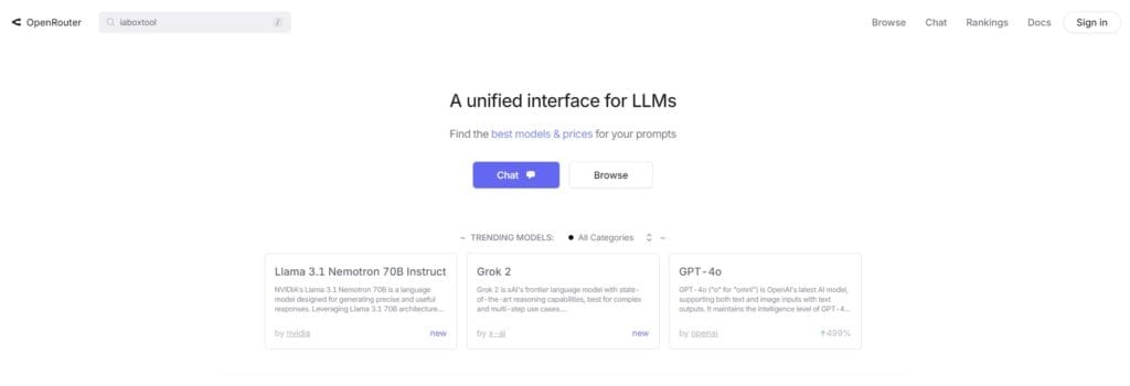 Interfaz de OpenRouter AI mostrando múltiples modelos de inteligencia artificial accesibles desde una plataforma unificada.