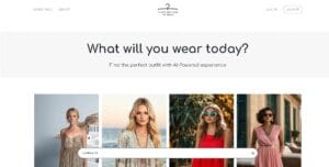 Mujer sonriente usando la herramienta IHaveNothingToWear para encontrar el atuendo perfecto con ayuda de inteligencia artificial.