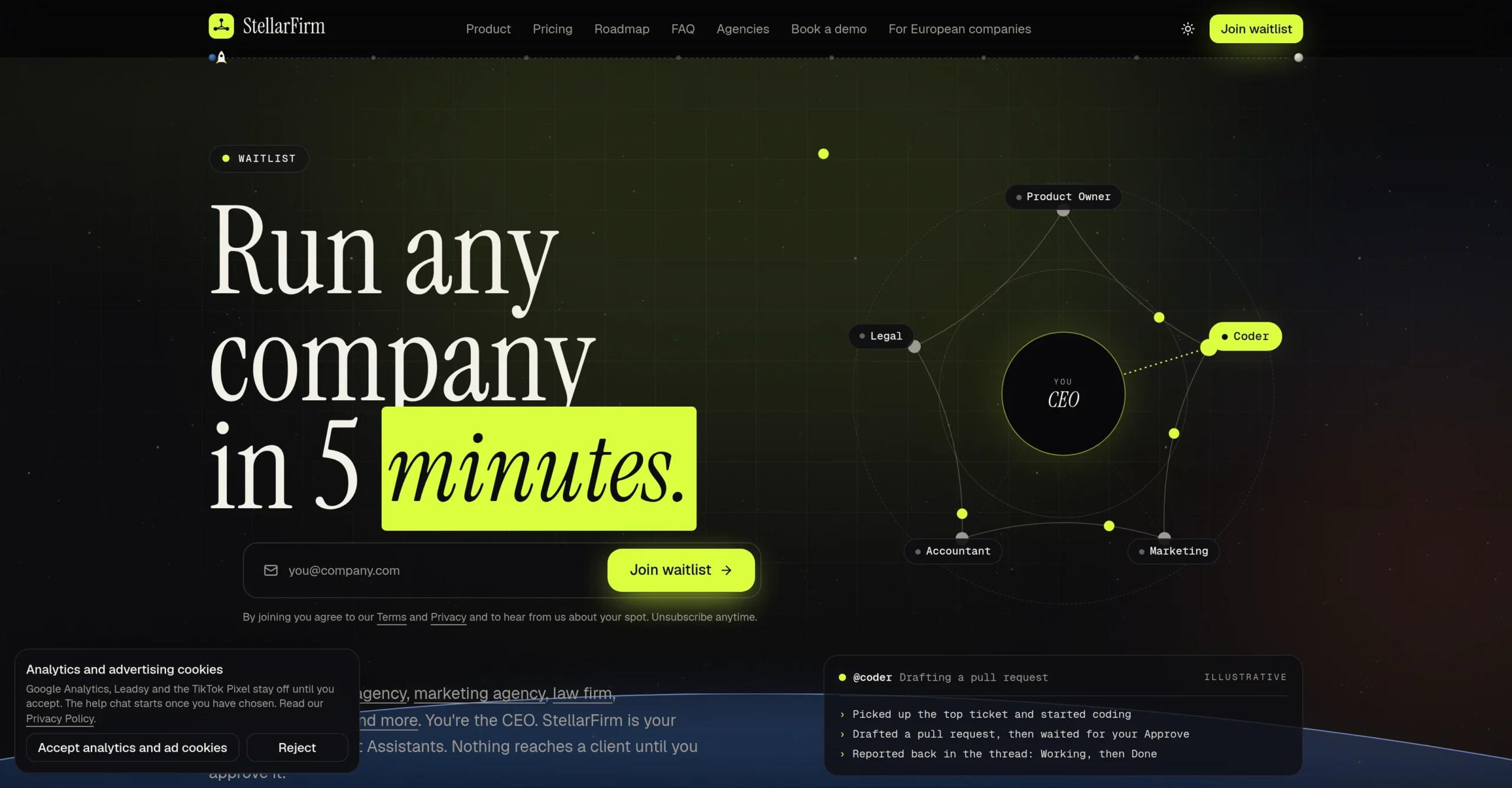 StellarFirm panel de agentes de IA con aprobaciones pendientes de Coder, Marketing y Accountant